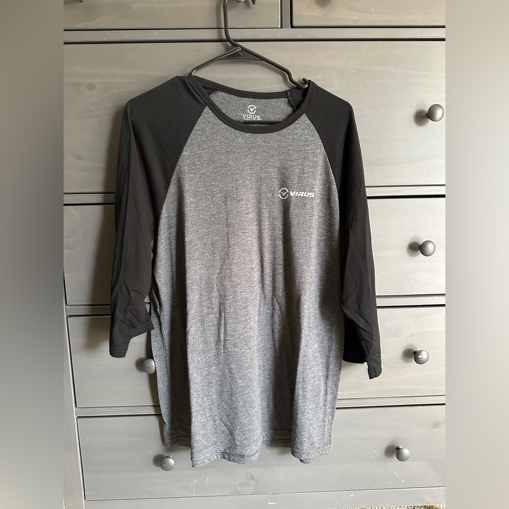 Virus 3/4 sleeve baseball tee